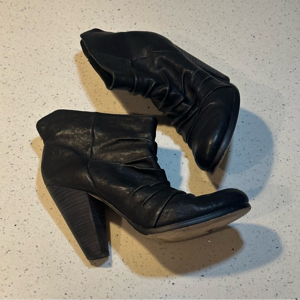 Seychelles 7.5 ankle leather boots with 3” heels